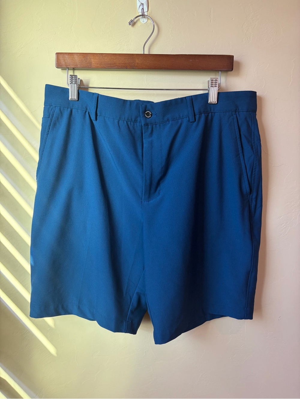 Men’s Dunning Blue Golf Shorts size 34